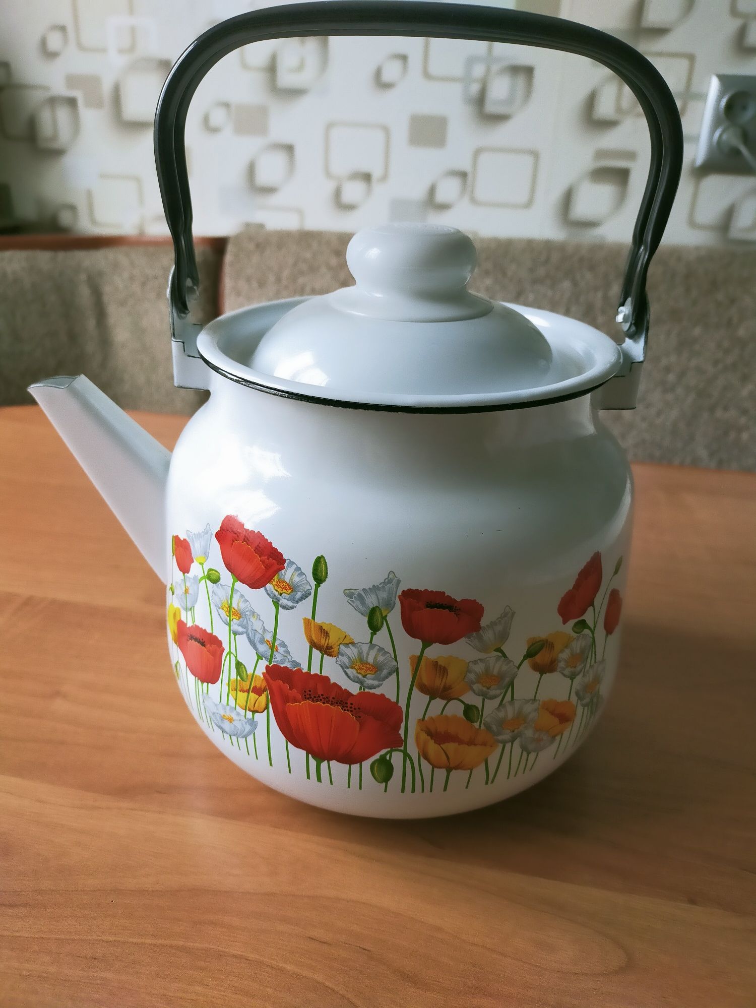 Чайник эмалированный новый