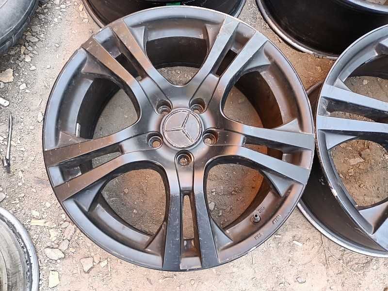 Продам оригинальные легкосплавные диски "Platin" на Mercedes