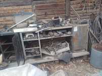 Продам стол железные для сто