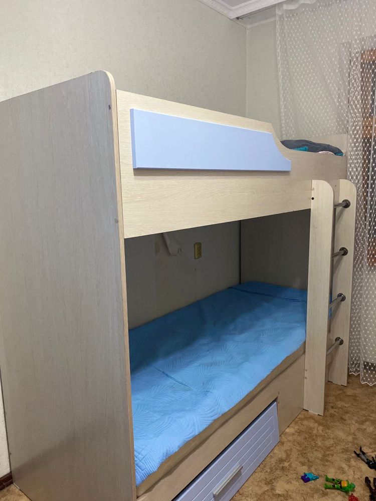 Двухъярусная кровать в отличном состоянии