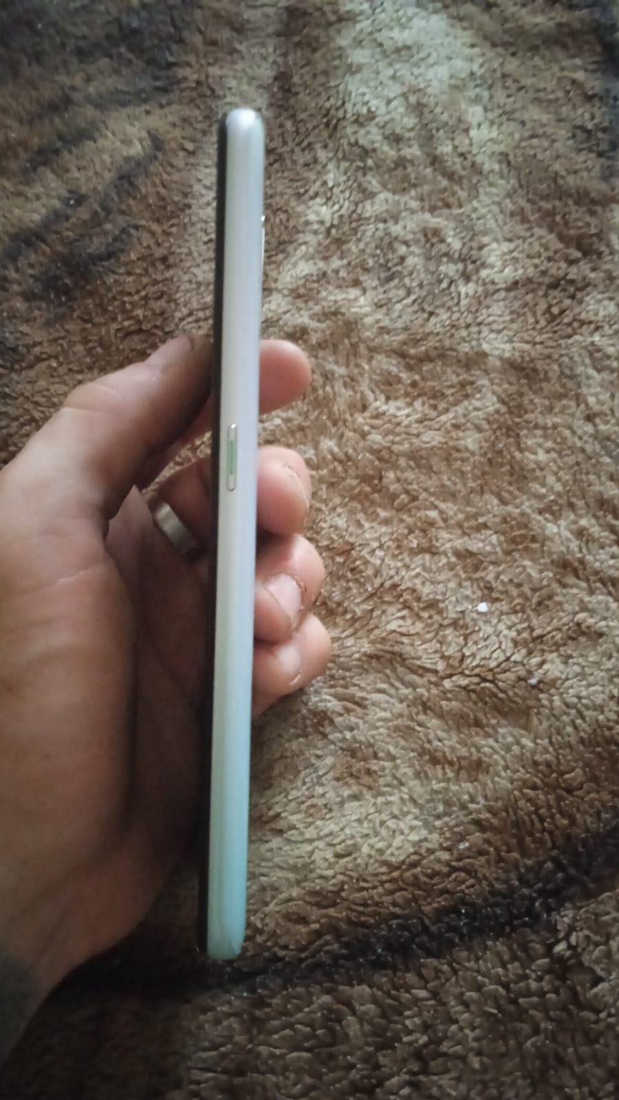 Продаю телефон Oppo A9 2020