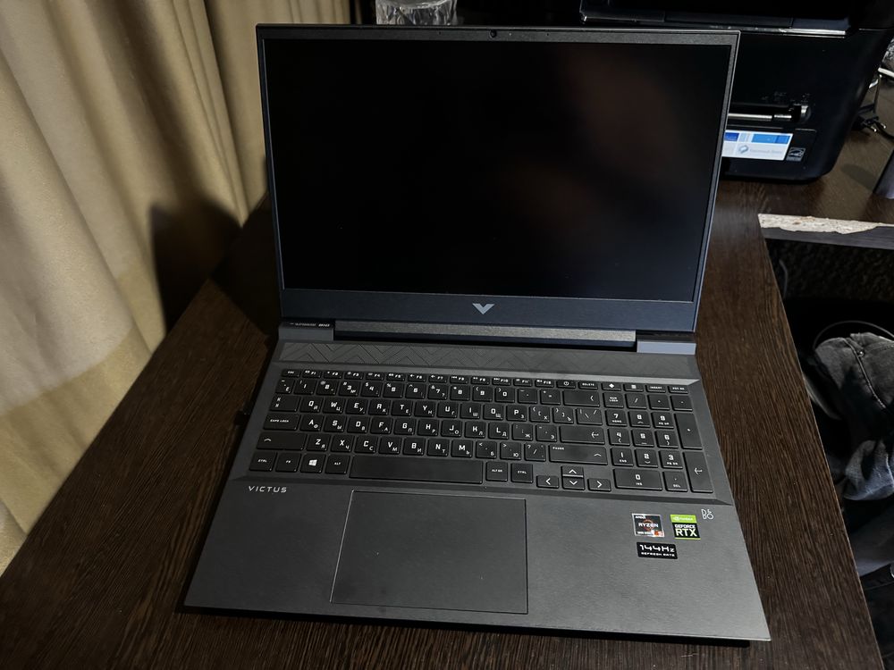 HP Victus 16.1 в идеальном состоянии.