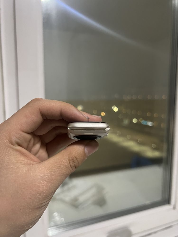 Apple watch se 2 оргинал емк 94 как новый без царапин 44 мм