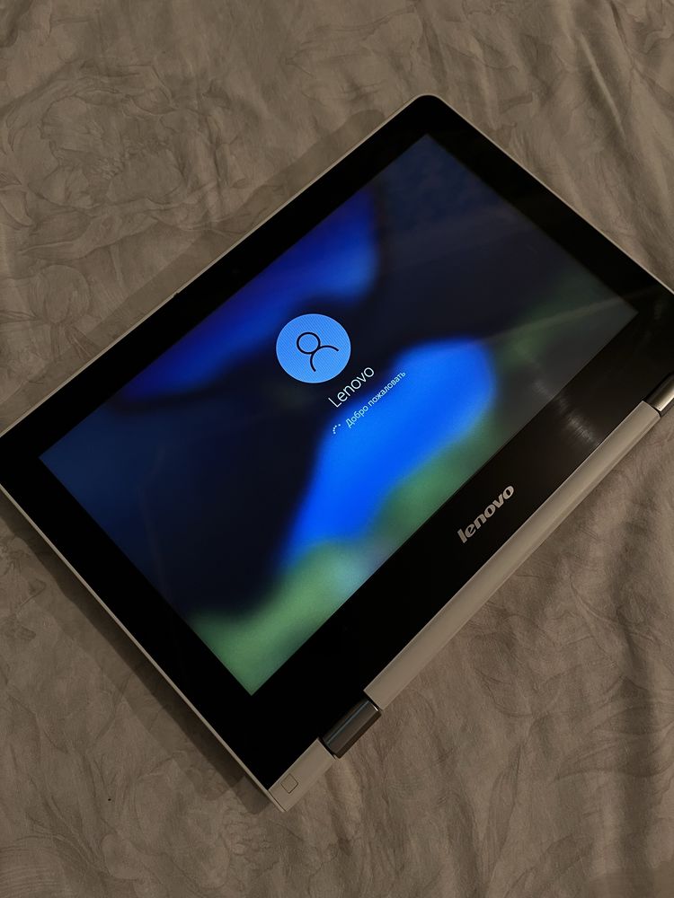 Ноутбук Lenovo.