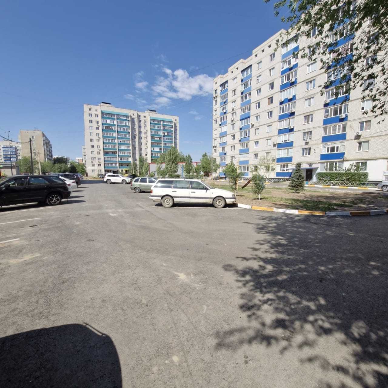 Продам трехкомнатную квартиру в 6 мкрн