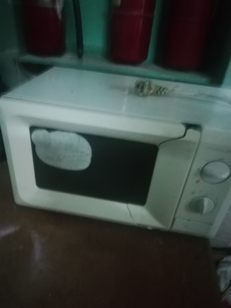 Продам Микровалновку 6000