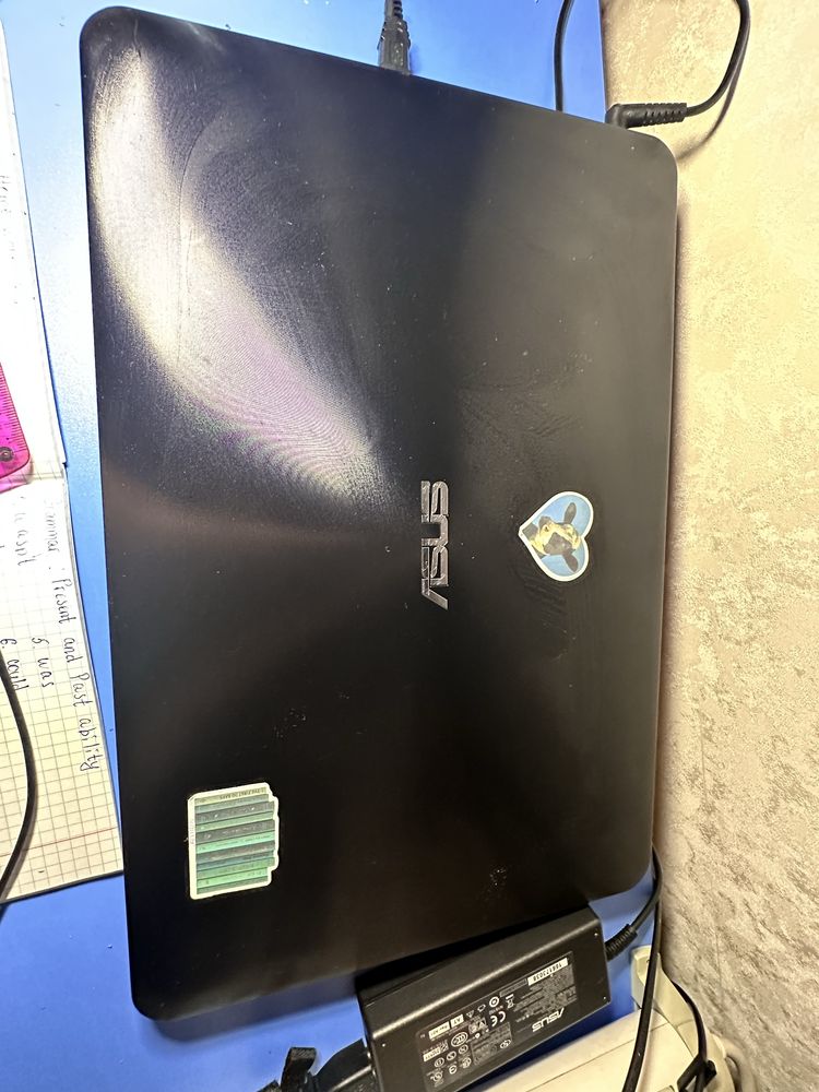 Ноутбук asusx555L