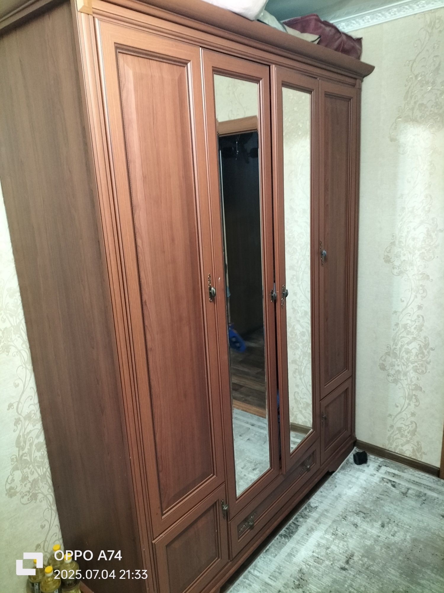 Спальный гарнитур