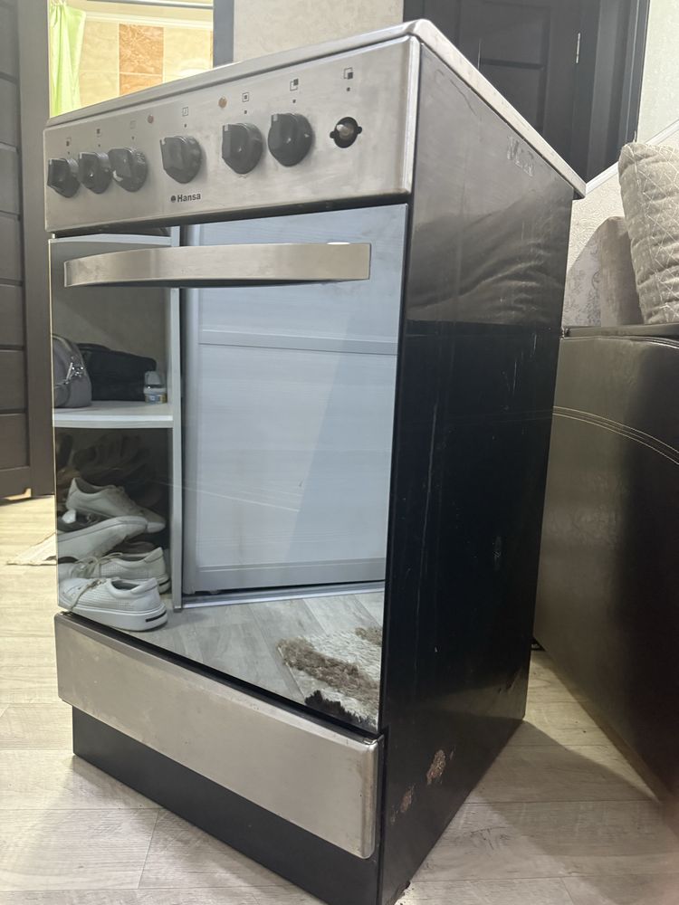 Продам доругую газовую плиту hansa (немецкая)
