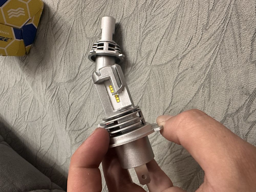 Led лампы H4 новые и катушки на volkswagen