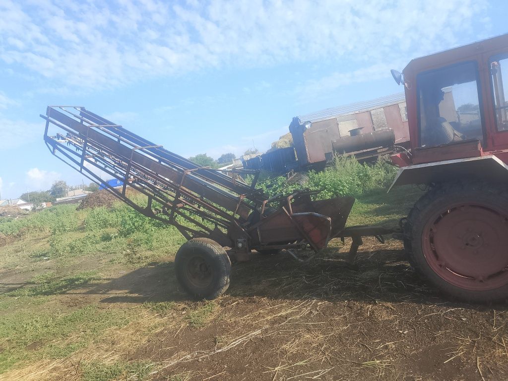 Продам тюкоподборщик