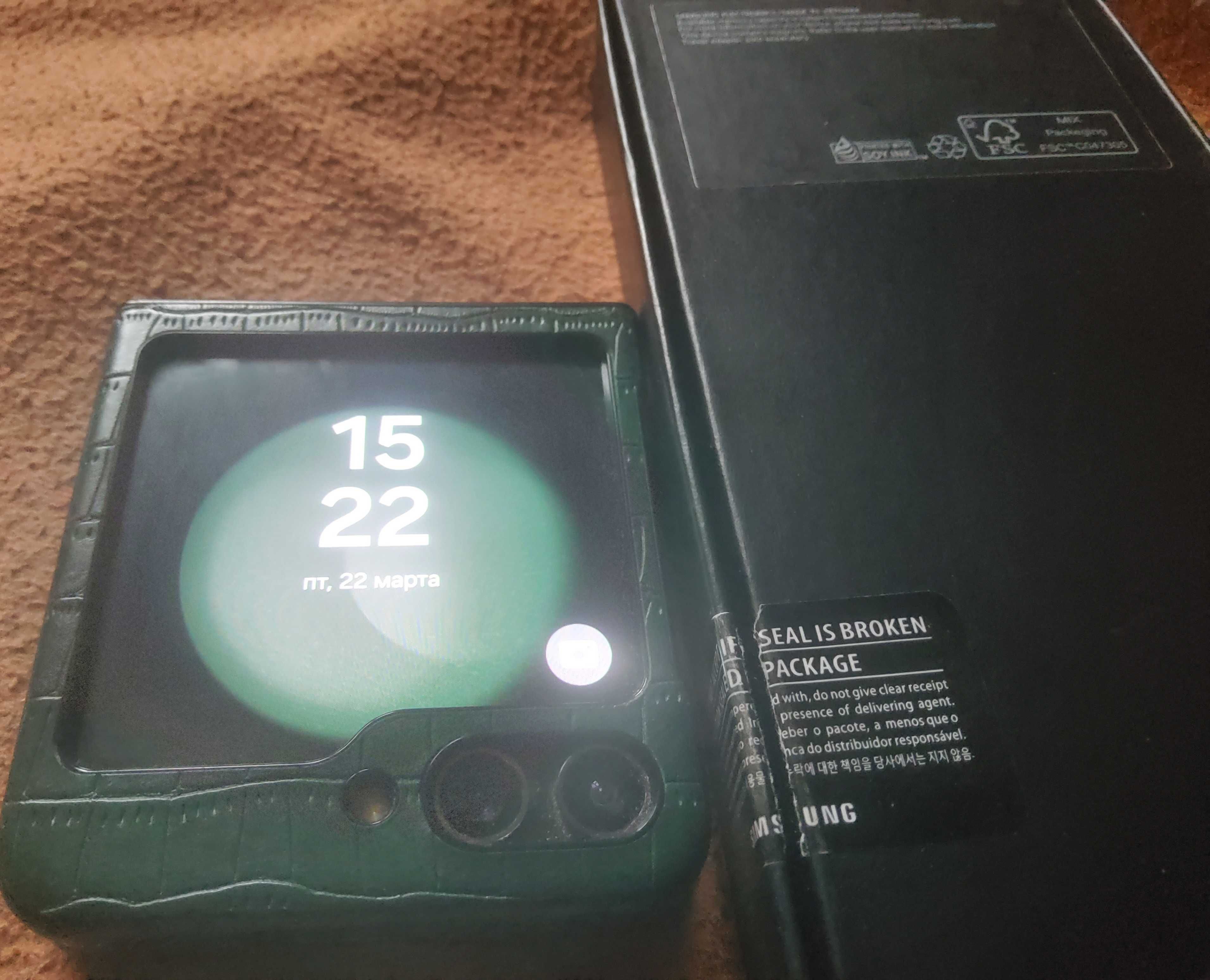 Раскладной флагманский смартфон Samsung Z Flip-5 (2024). Продажа/Обмен