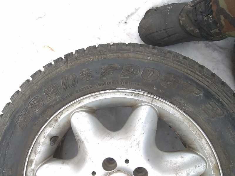 ОДНА шина 195/65 R15 - "Gislaved NordFrost 3" (Германия), зимняя.