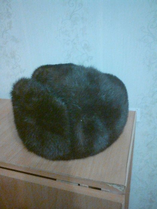 головной убор шапка зимня норковая в очень хорошем состоянии