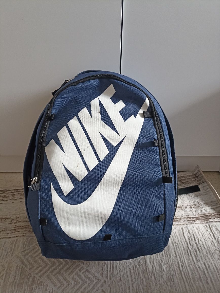 Рюкзак школьная сумка