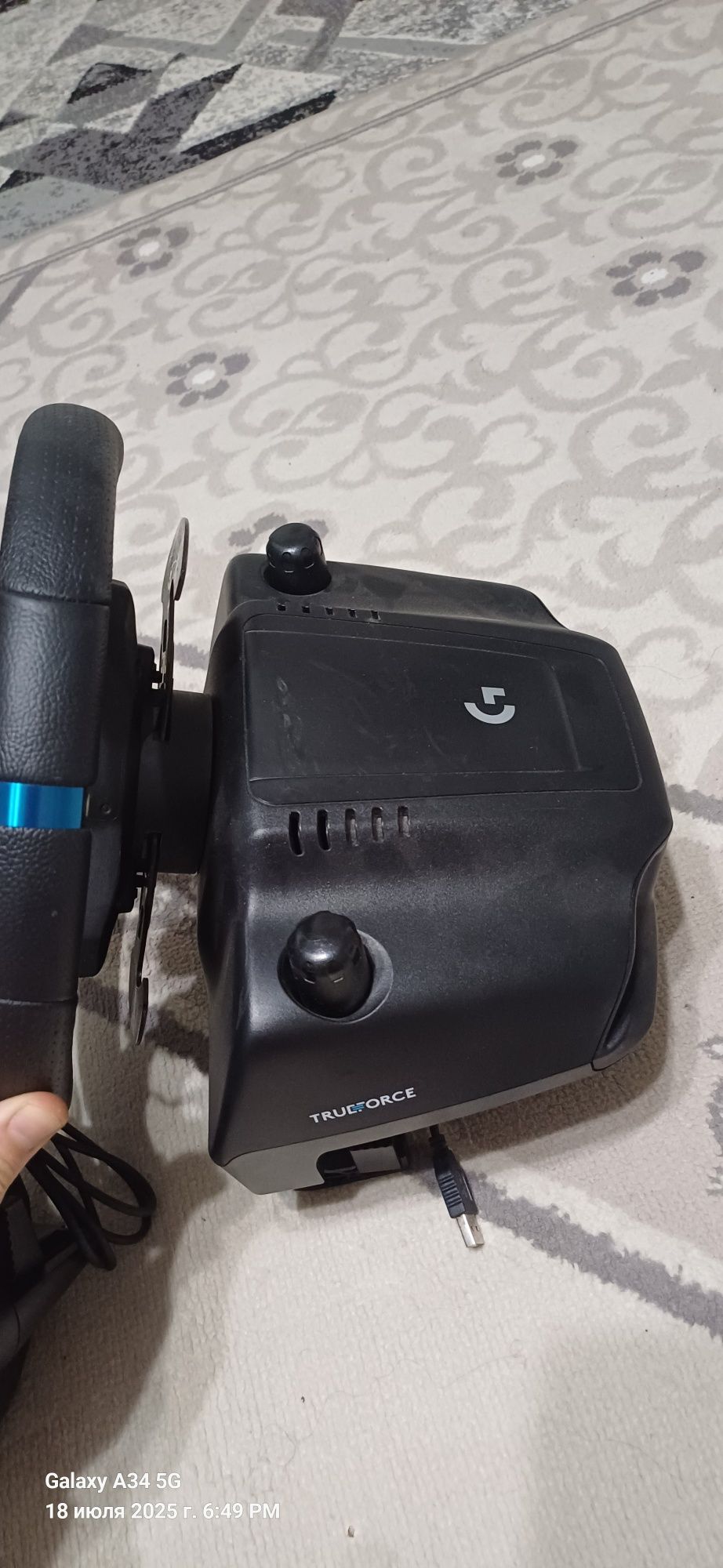 Logytech G923 + Driving Force Shifter