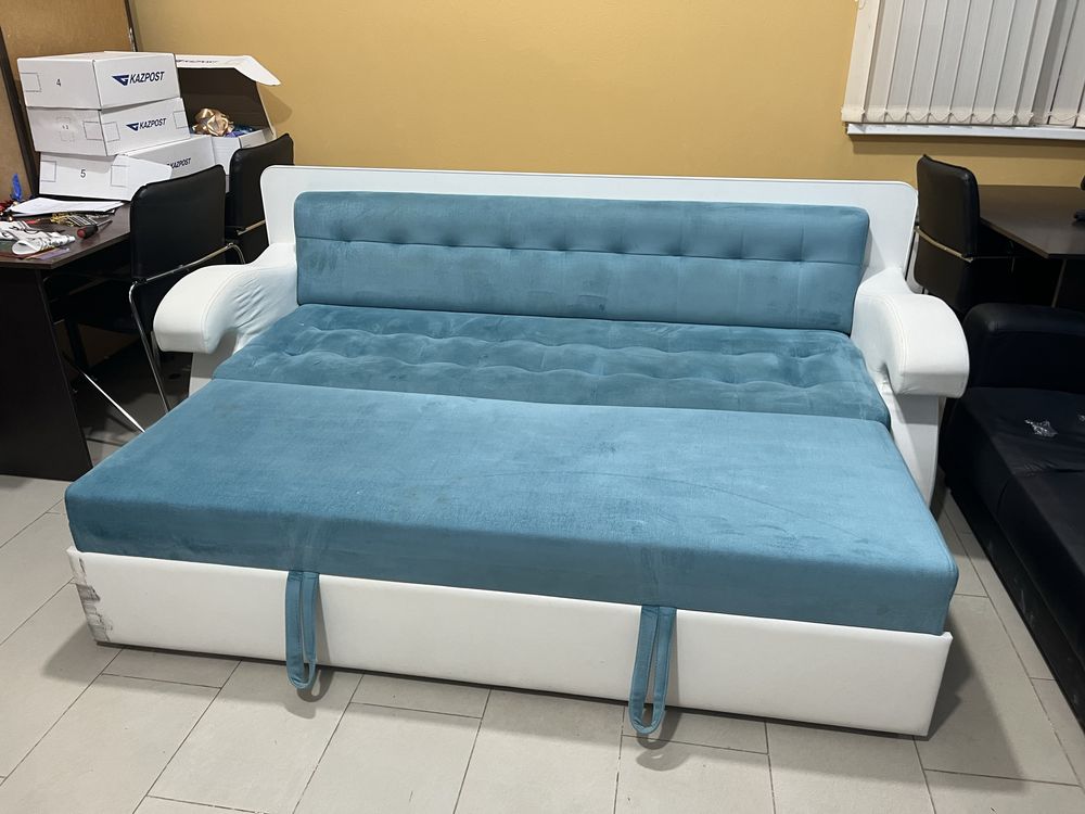 Продам диван в хорошем состоянии