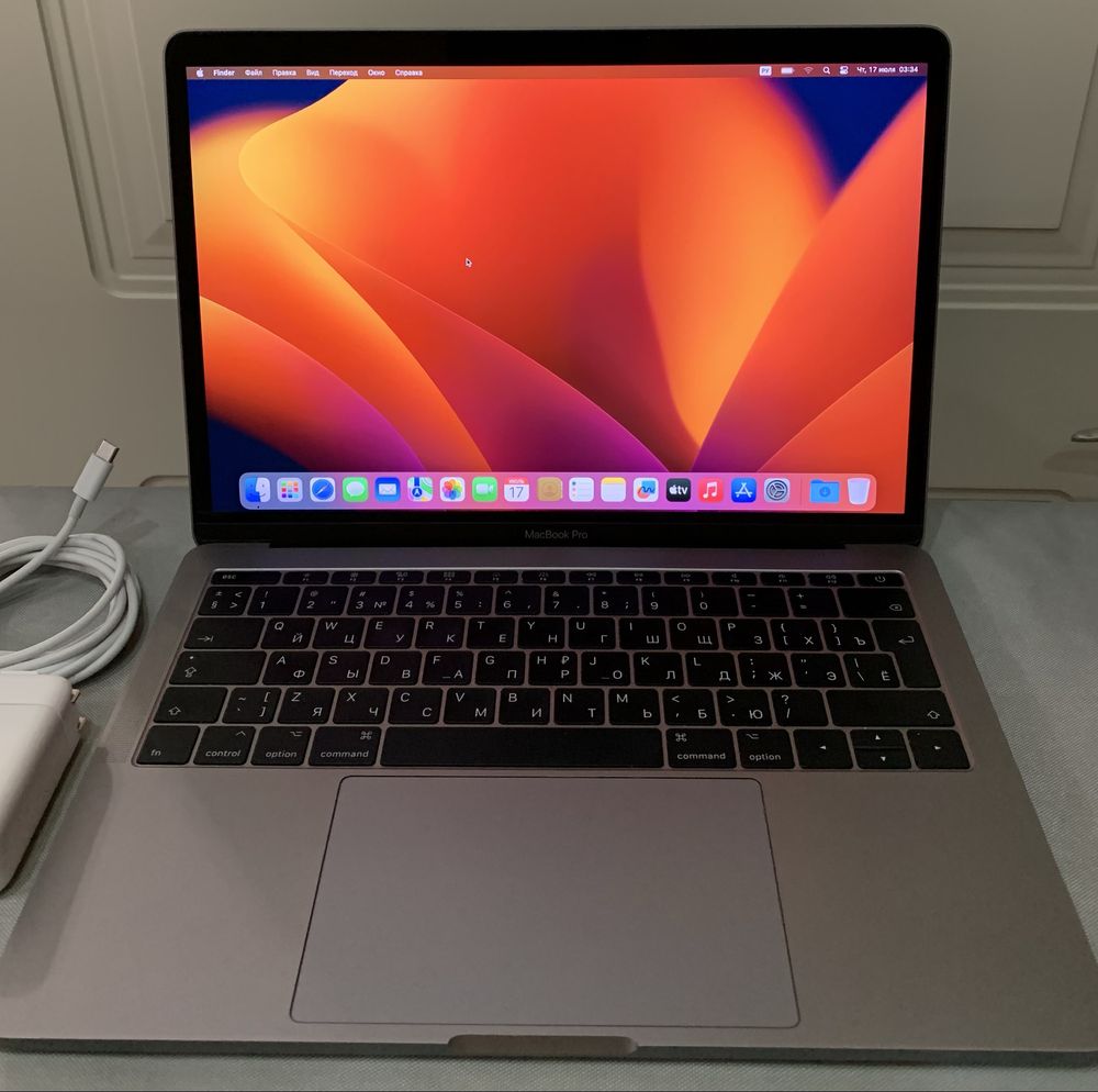 Срочно продается MacBook Pro 13, 2017, модель A1708, цвет Space Gray