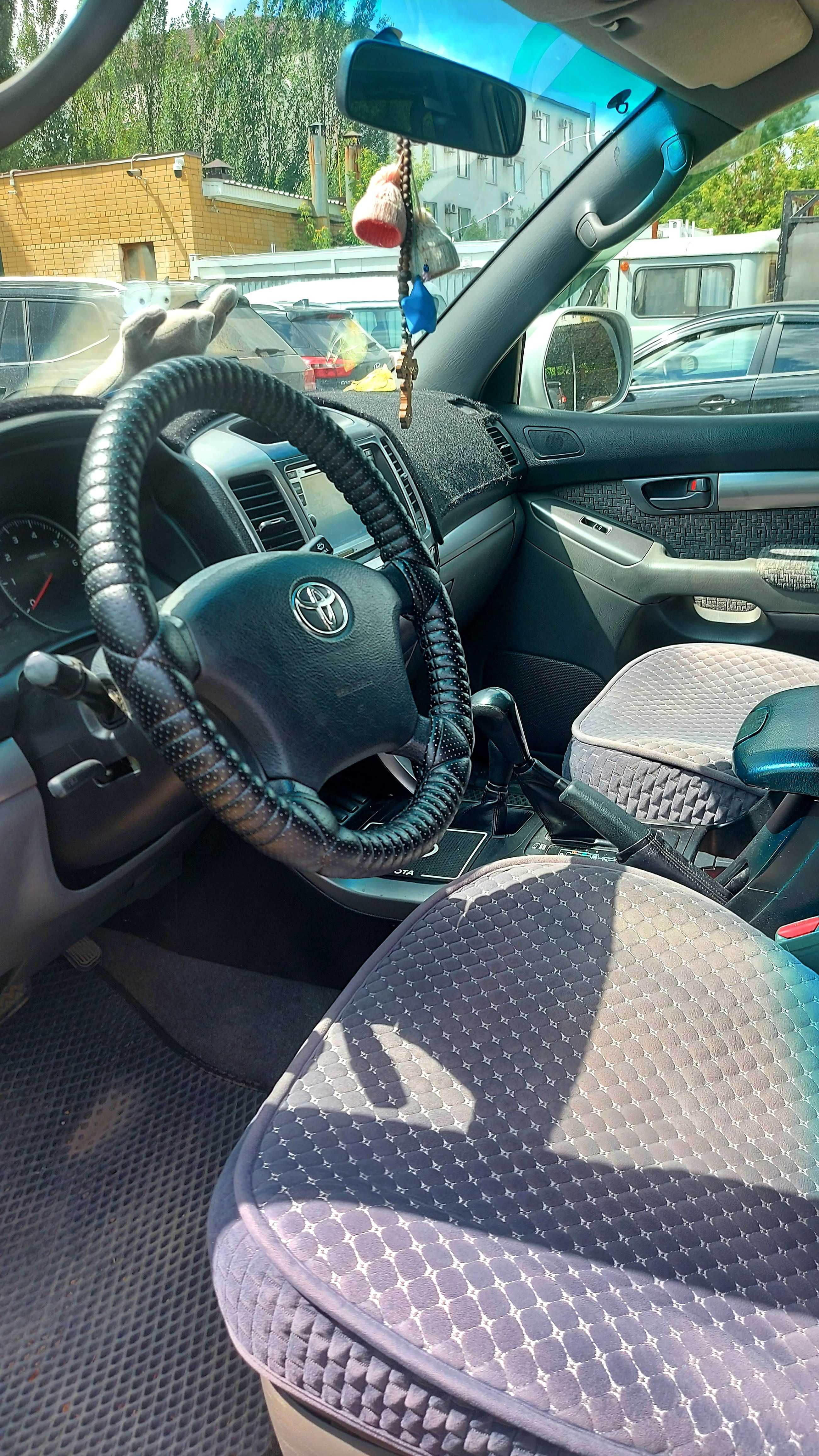 Продам Toyota Land Cruiser prado 120, 2006 год