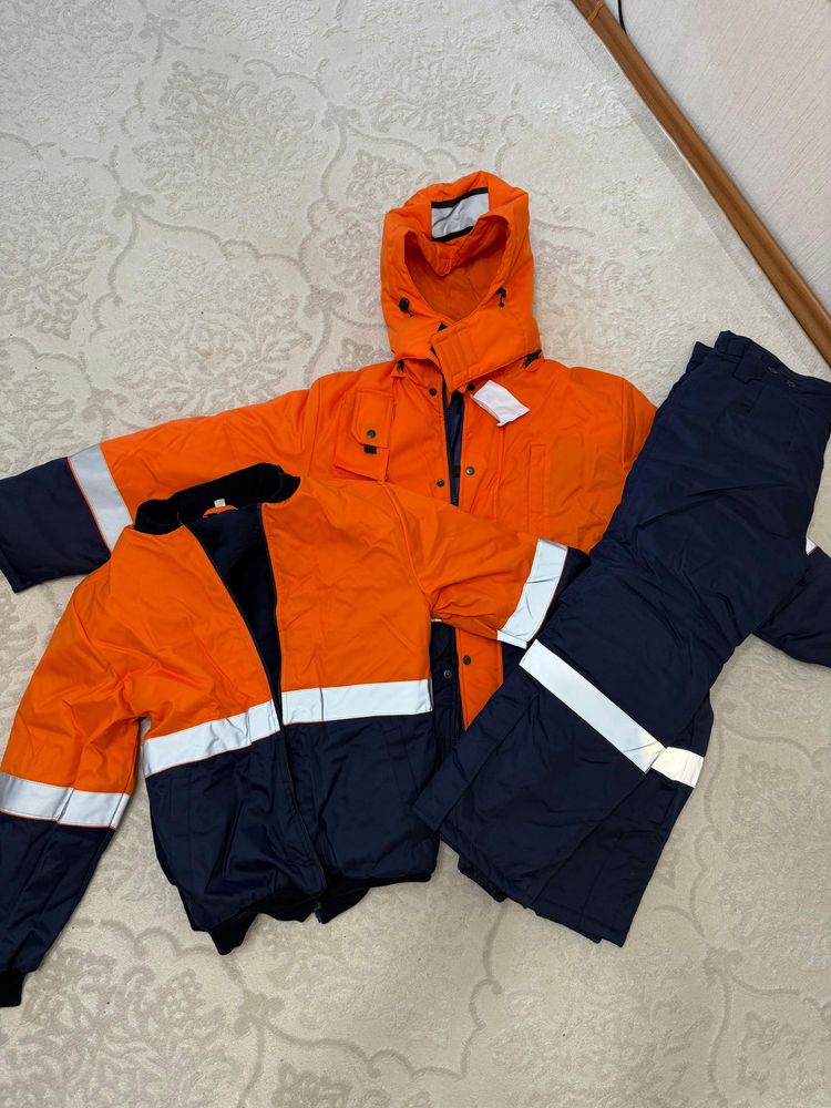 Продам зимнюю спецовку тройка