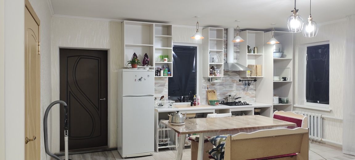 Срочно продам дом в центре, города со всеми удобствами. Удобно