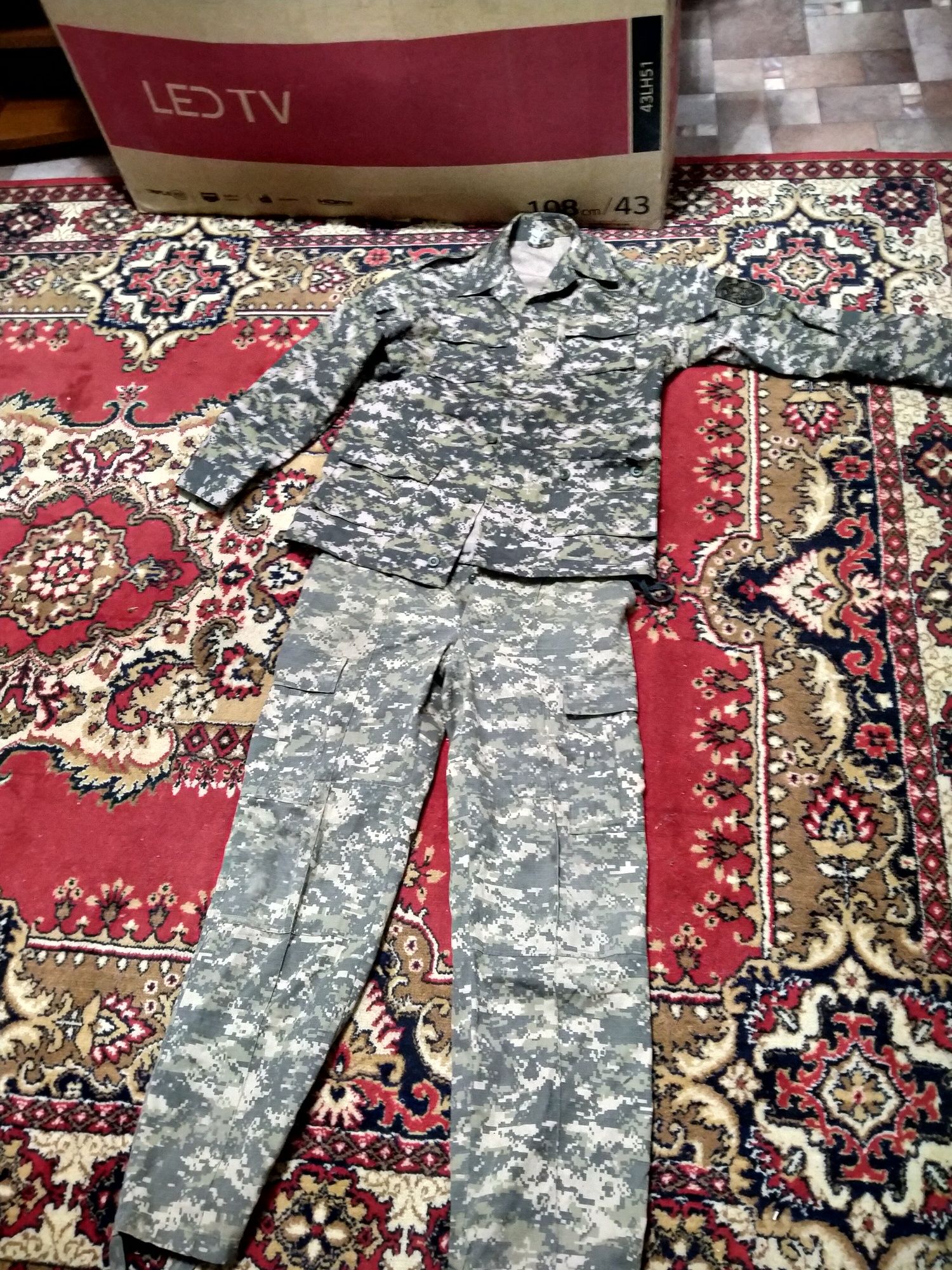 Военные камуфляжки Зелёные и спецназ