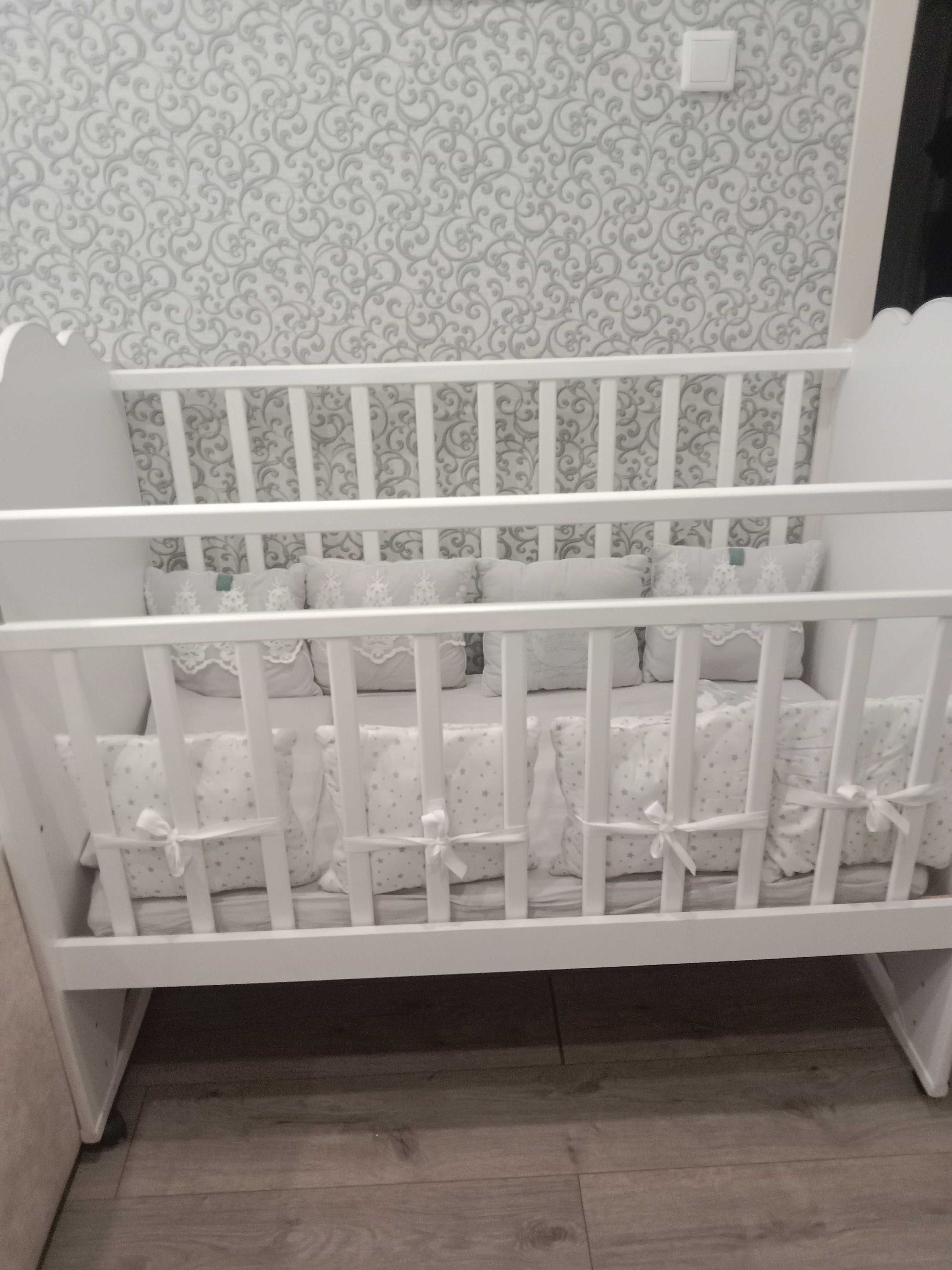 Продам детскую кроватку