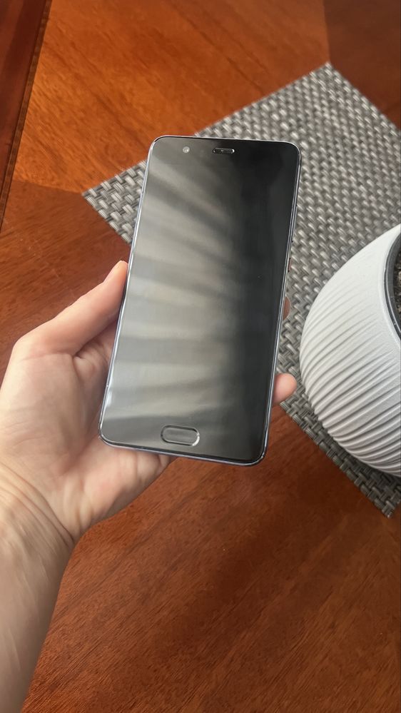 Huawei P10 Plus.