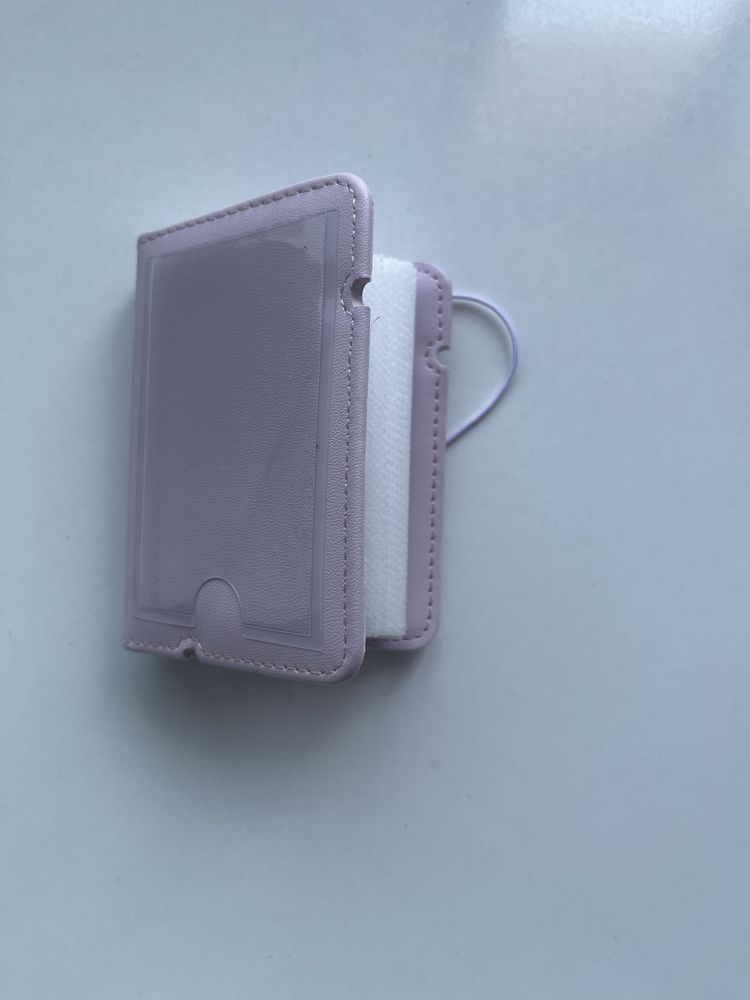 instax камера розовая