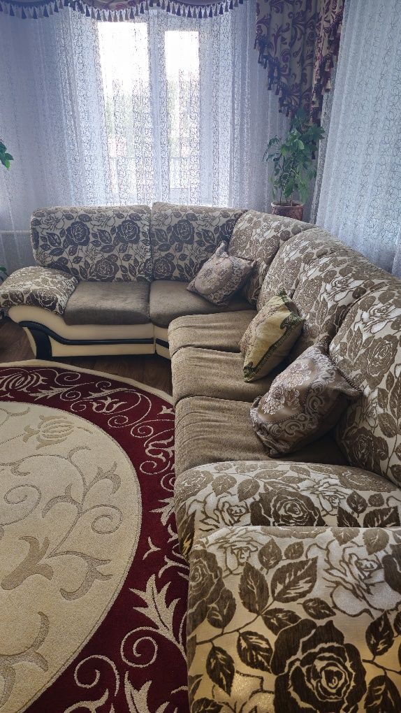 Продается угловой диван