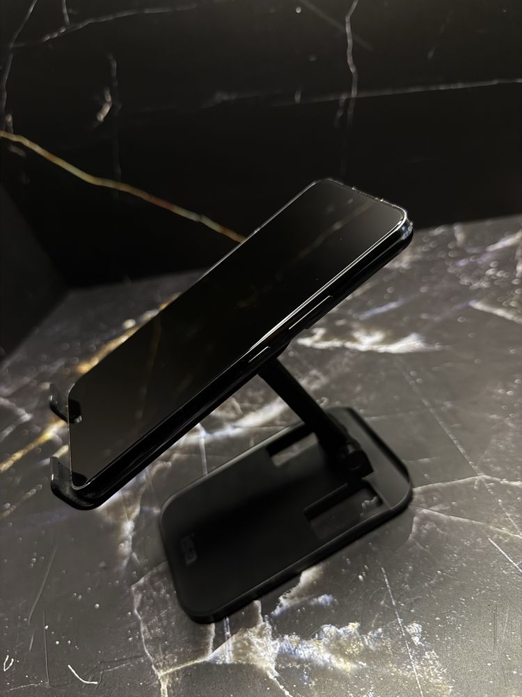 Samsung S22 Black
