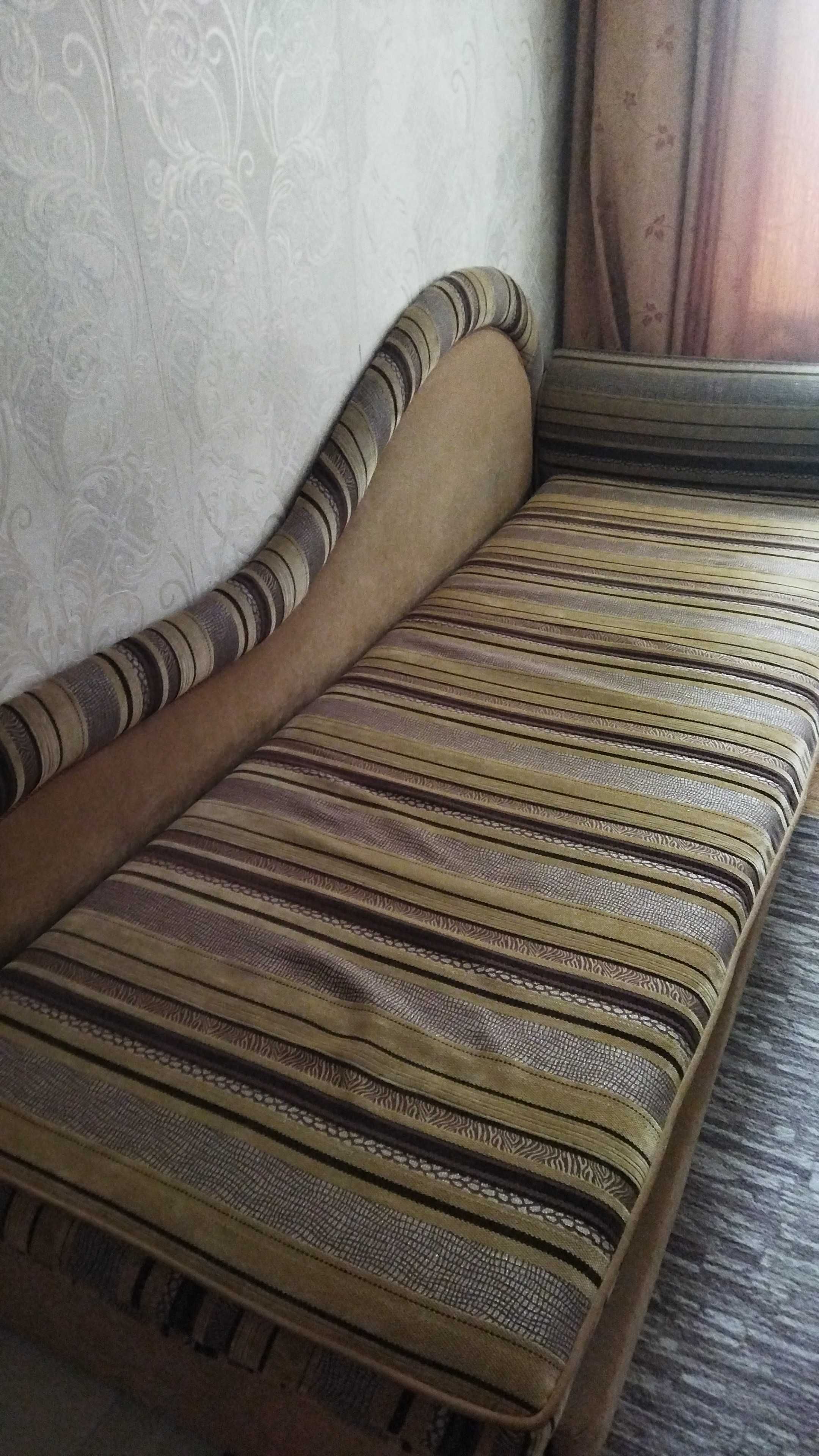 Продам диван раскладной