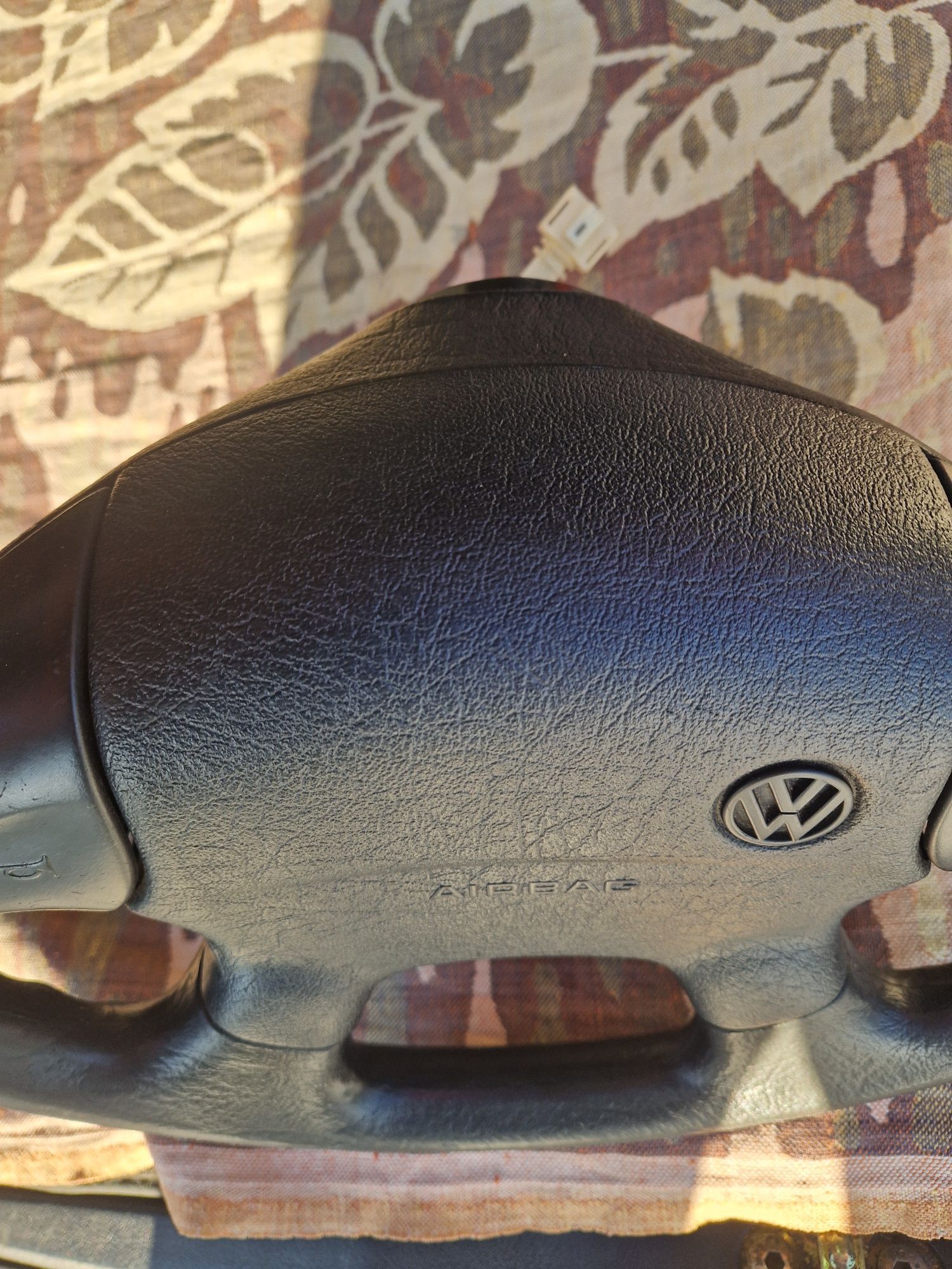 Продам руль на Volkswagen