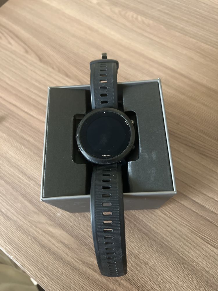 Часы  Garmin 945