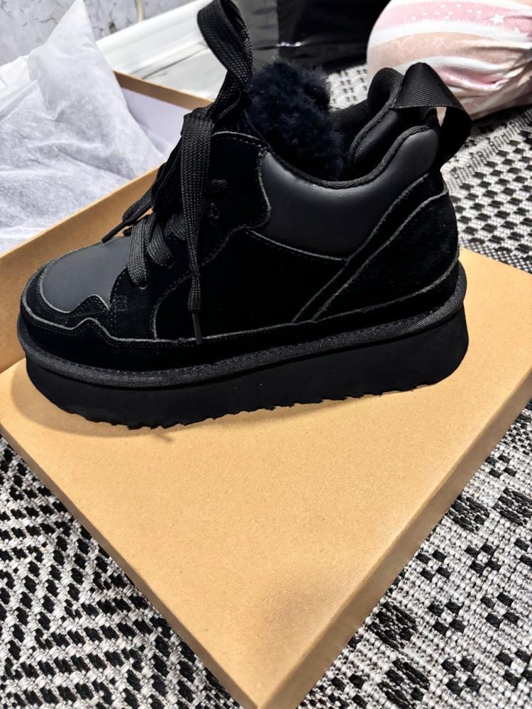 Продам обувь UGG