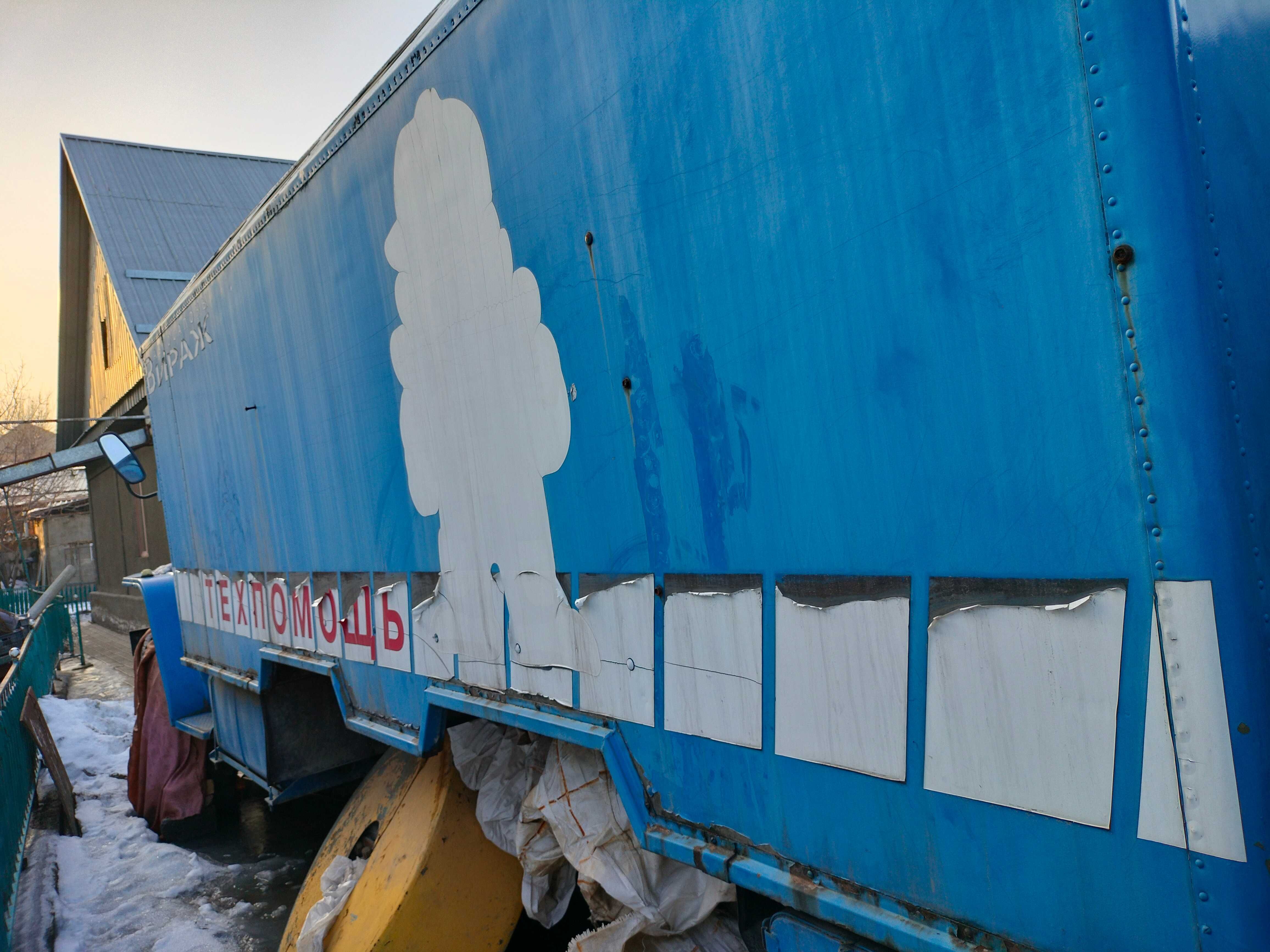 Продам автомобиль урал кунг