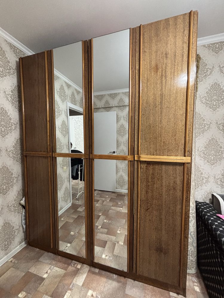 Продается шкаф шифонер