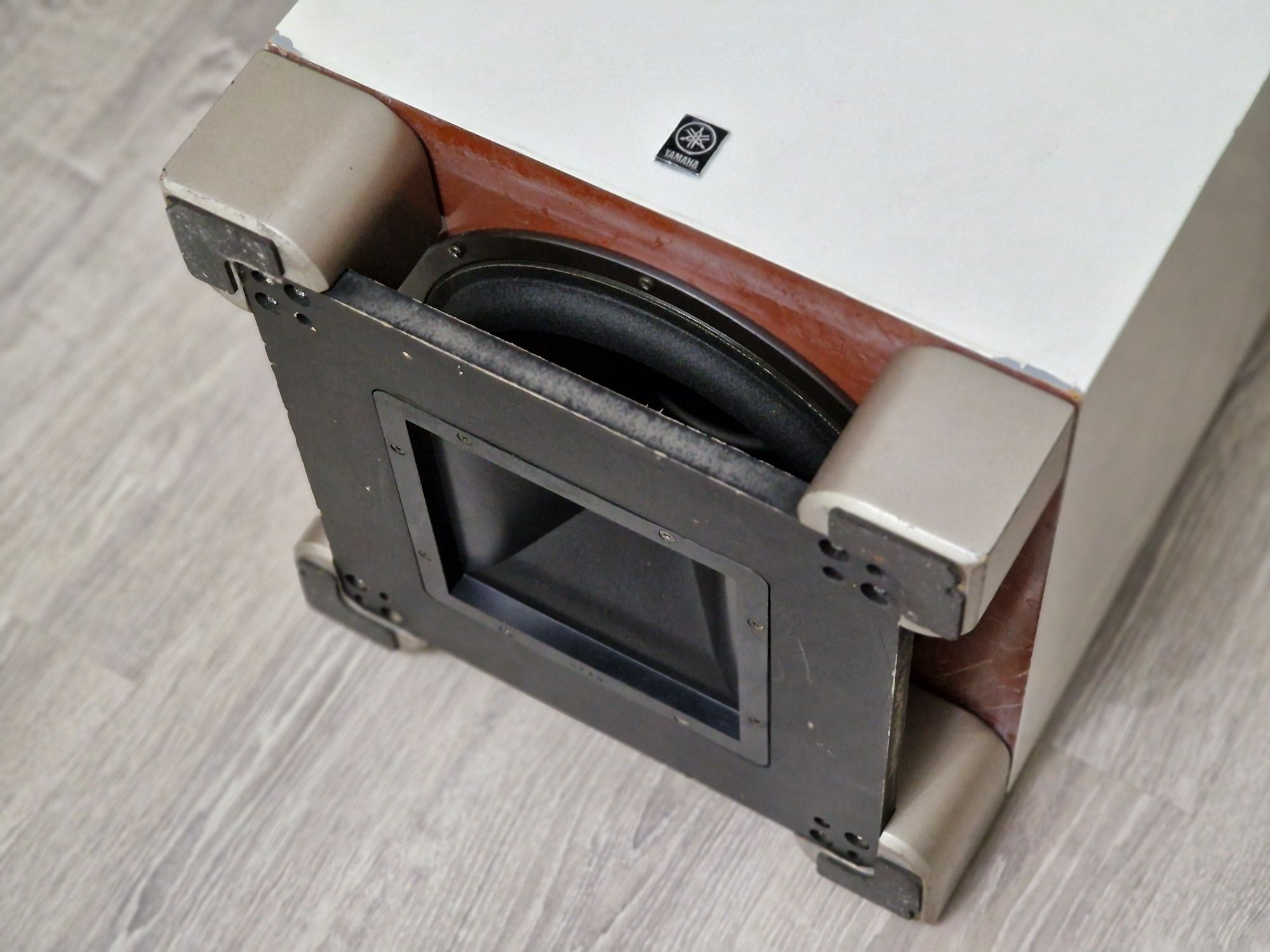 Сабвуфер Yamaha YST - SW1500
