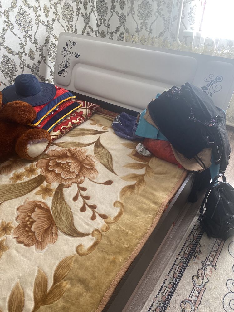 2х Спальняя кровать почти новая