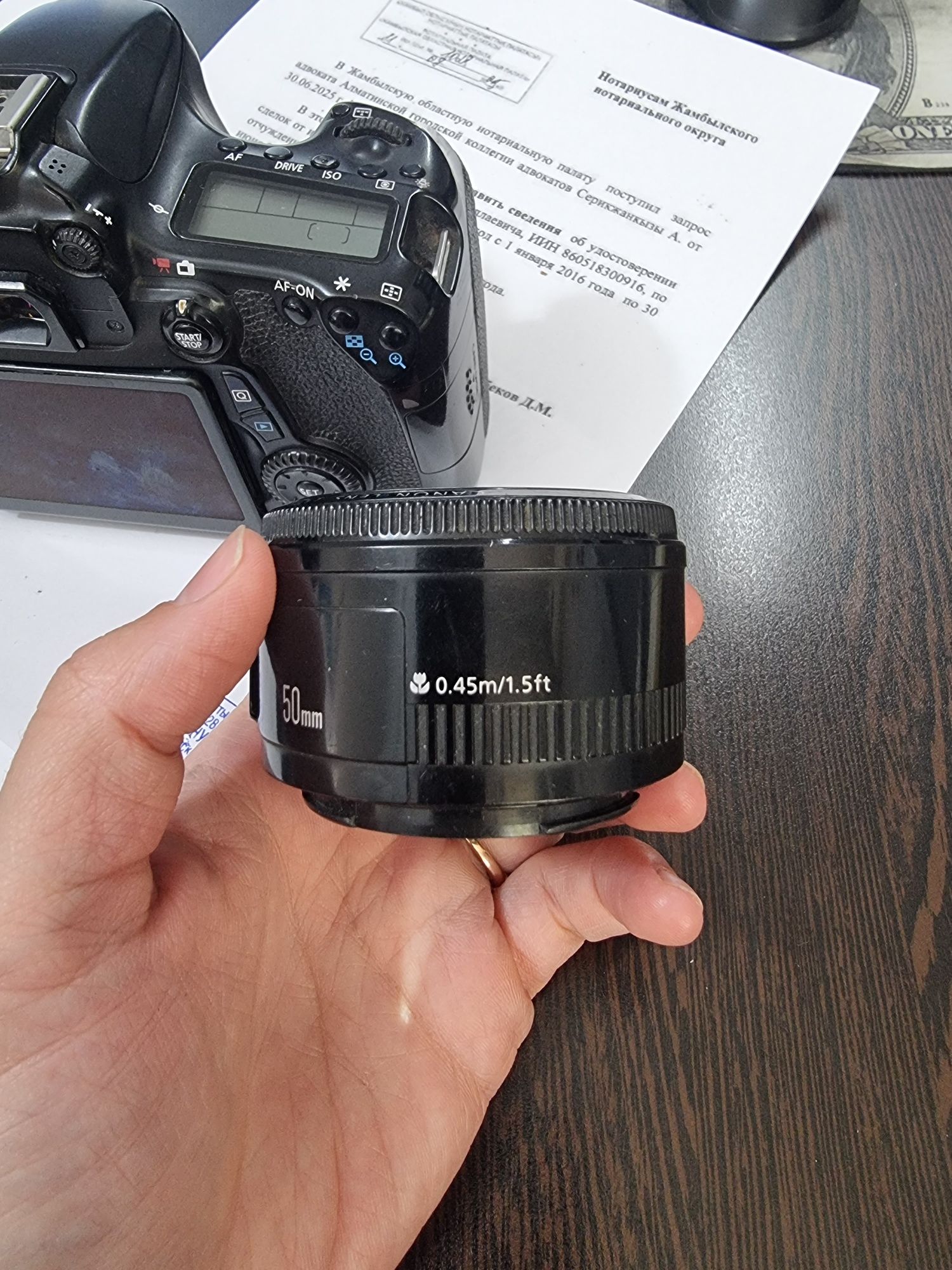Продам фотоаппарат canon 70D