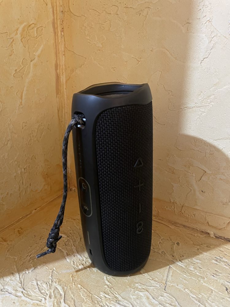 Портативная колонка JBL Flip 5
