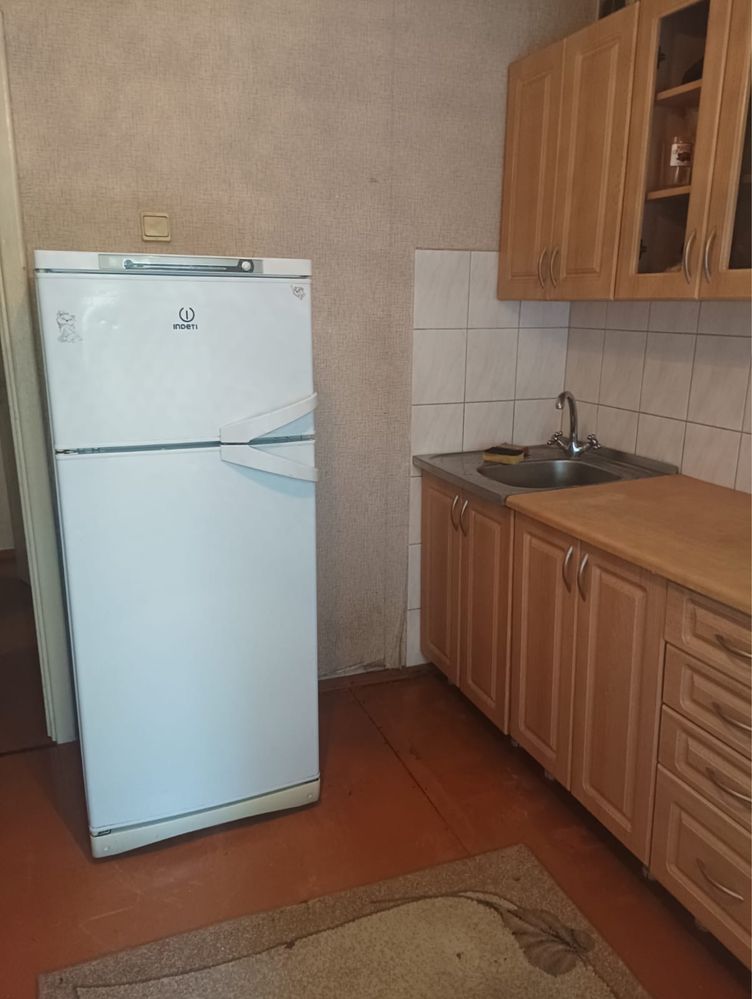 Продается 1,5- ка на Стрелке