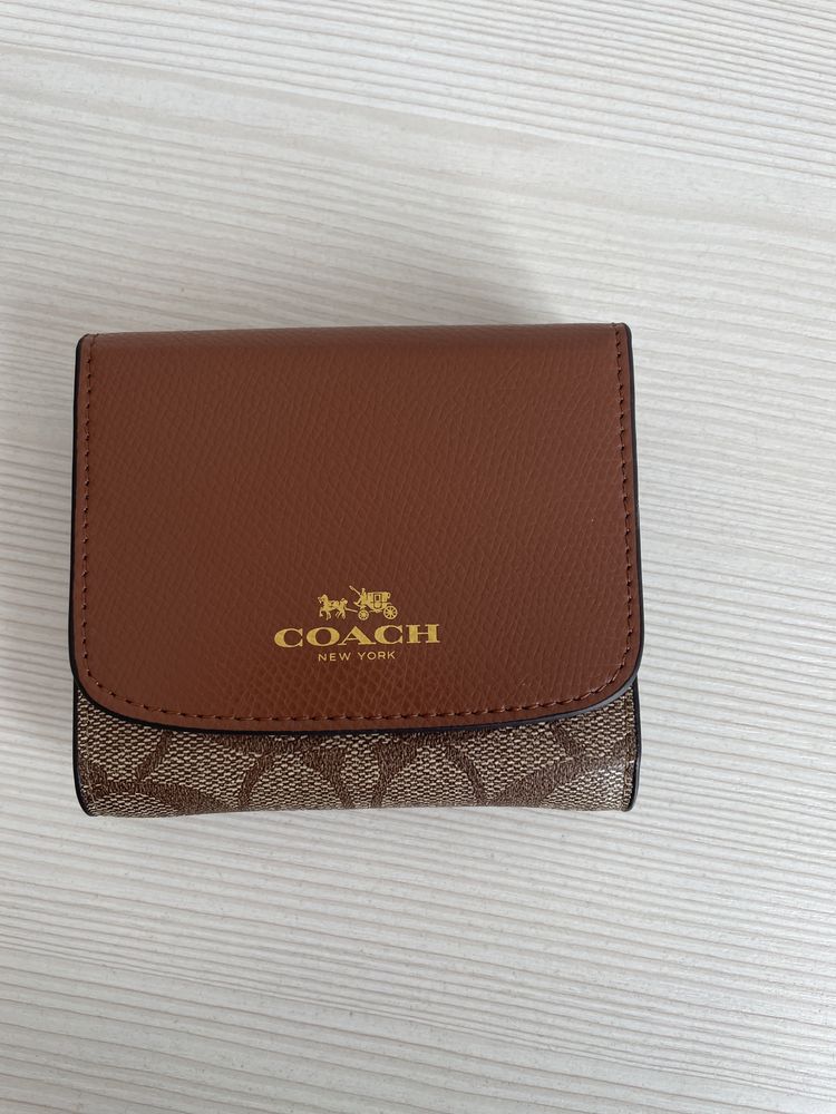 Кошелек от coach