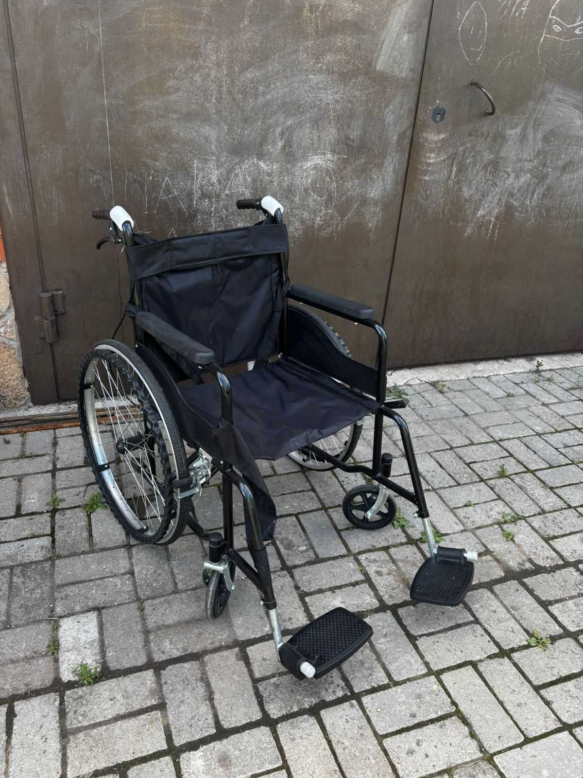 Продам инвалидное кресло