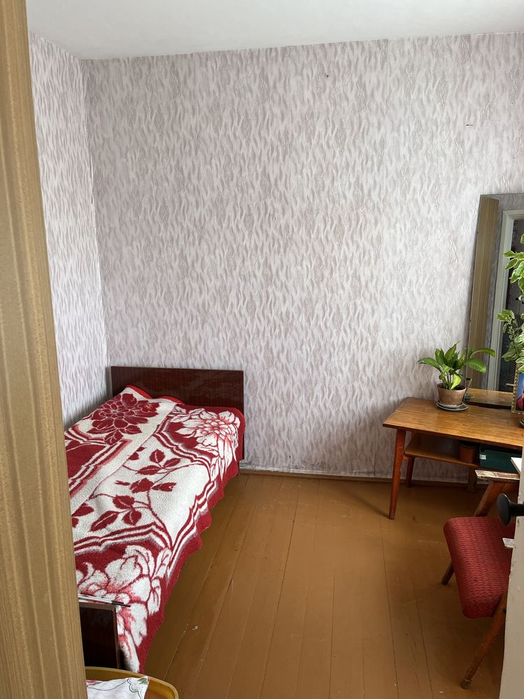 Продам 4х комнатную квартиру.