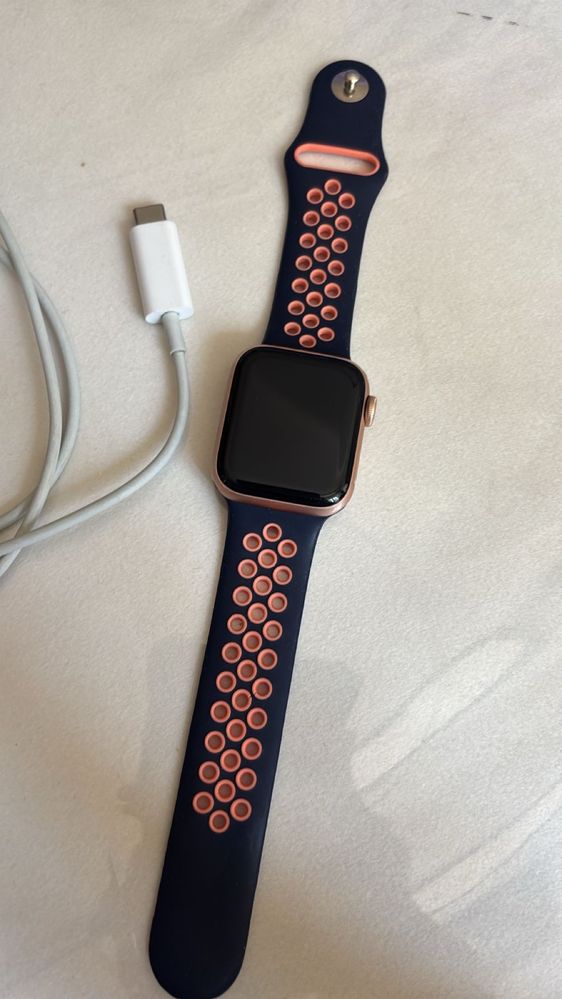 Apple watch SE 40мм