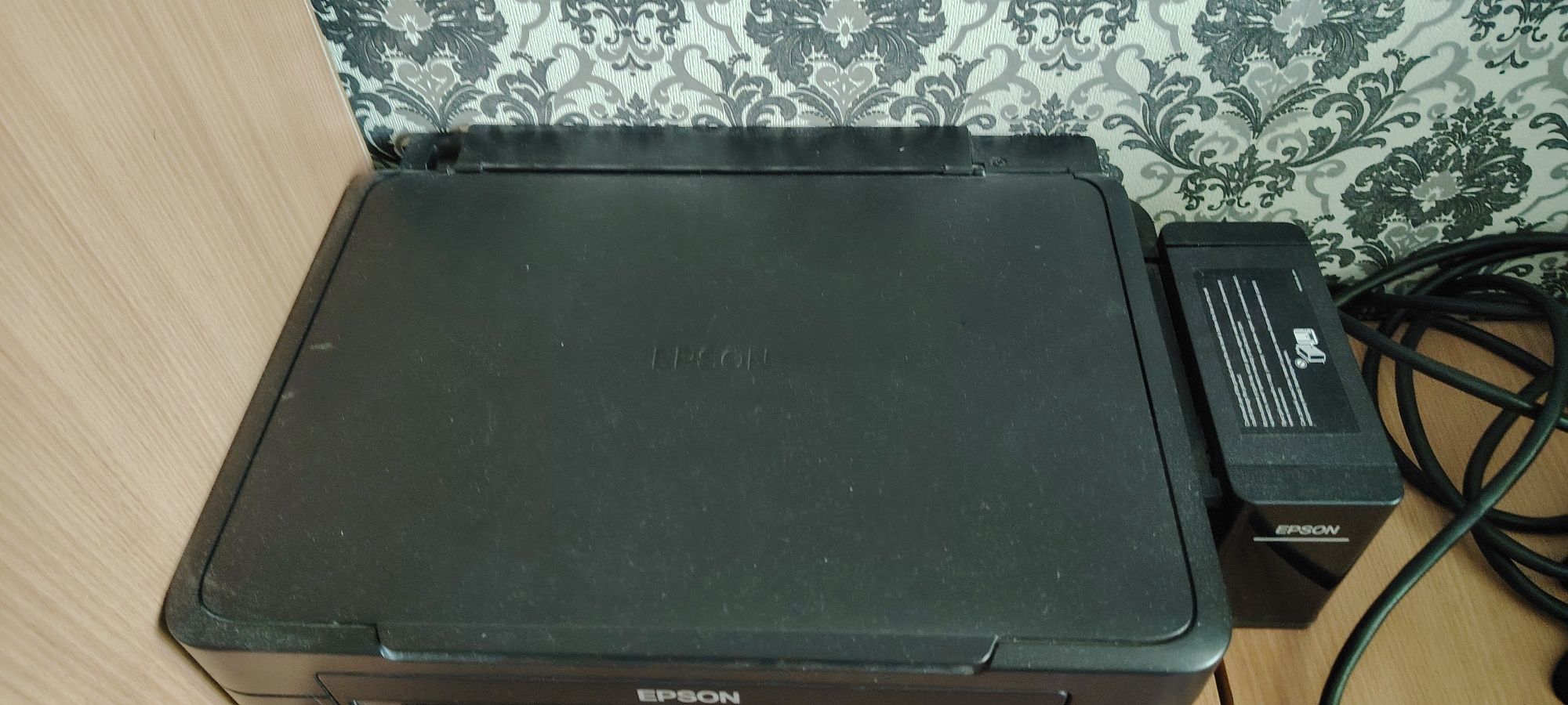 Продам принтер EPSON 4 цвет в хорошом состоянии