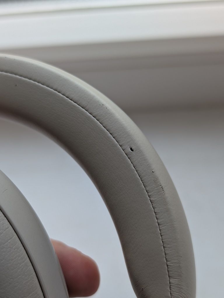 Наушники Sony WH-1000XM4