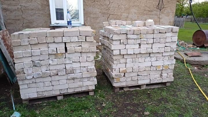 Продам белый силикатный кирпич б/у