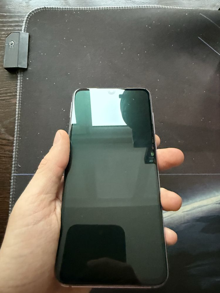 Продам Xiaomi Mi9 64gb